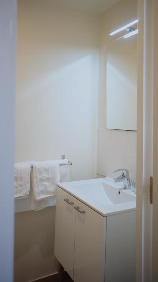 Hotel Vauban ลิวรี-การ์กอง ภายนอก รูปภาพ